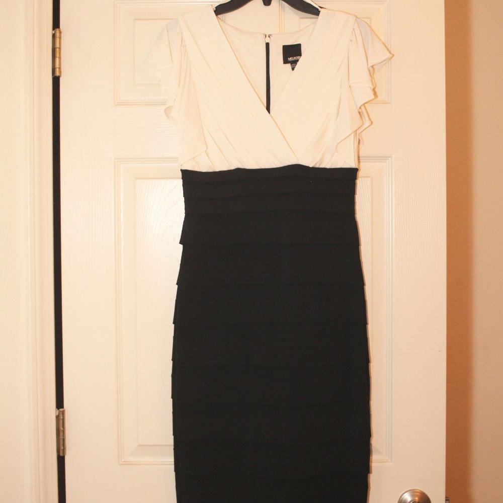 Melrose knee length size 4